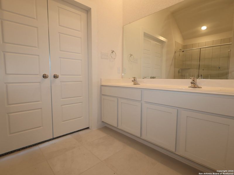 Furnished interior view inside a new home in Winding Brook, San Antonio (Image 8).