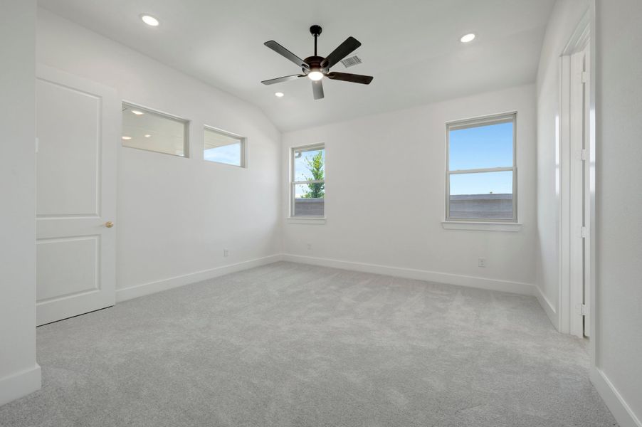 Spacious, unfurnished interior of a new home in Painted Tree, McKinney (Image 23). Spacious, unfurnished interior of a new home in Painted Tree, McKinney (Image 23).