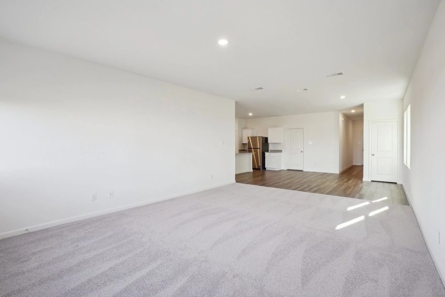 Representative unfurnished interior of a home built from the Apollo by Starlight Homes in Sunrise at Arbor Ridge, La Vergne (Image 16).