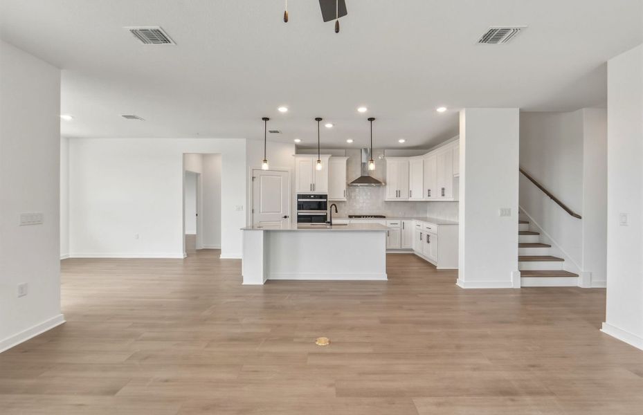Spacious, unfurnished interior of a new home in Sun City Texas, Georgetown (Image 37).