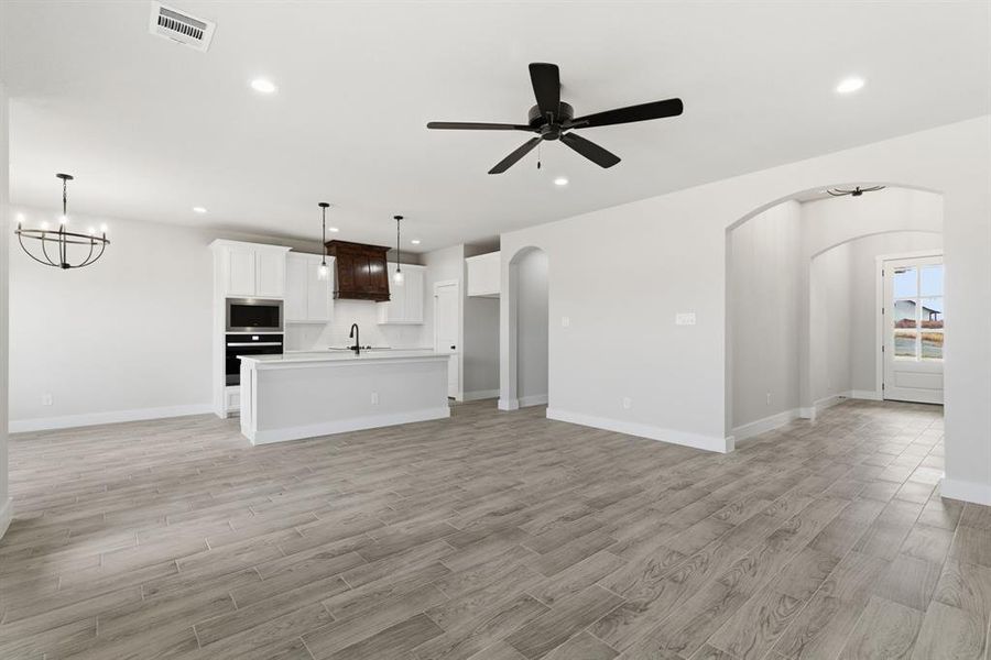 Spacious, unfurnished interior of a new home in , Bridgeport (Image 29).
