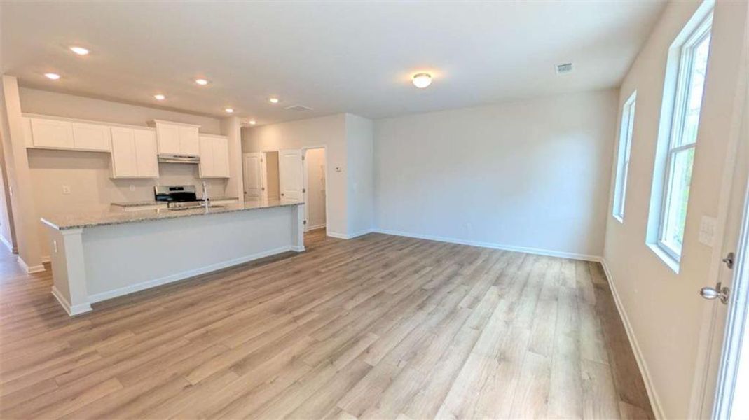 Spacious, unfurnished interior of a new home in Owen Preserve, Canton (Image 14).