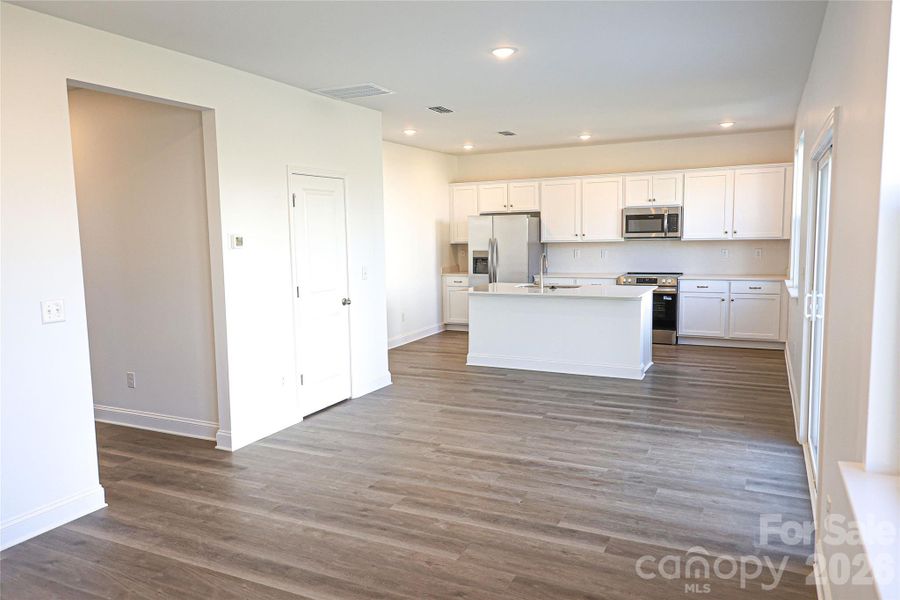 Spacious, unfurnished interior of a new home in , Denver (Image 17).