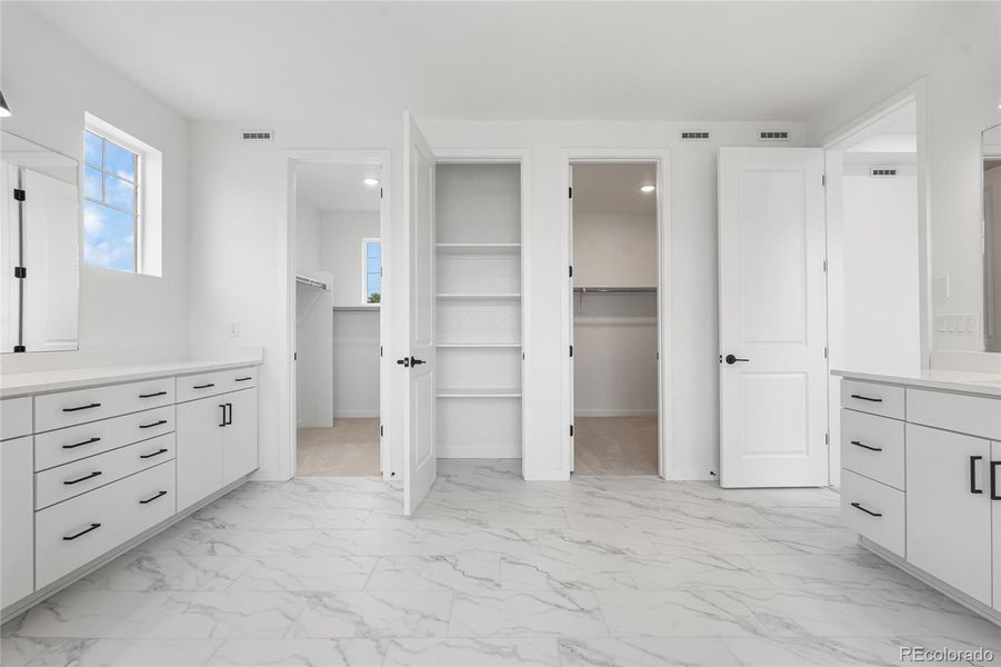 Furnished interior view inside a new home in Sterling Ranch, Littleton (Image 8).