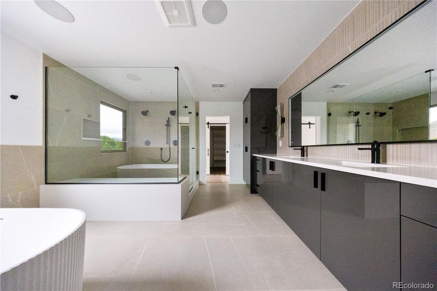 Image 39 of a home in .