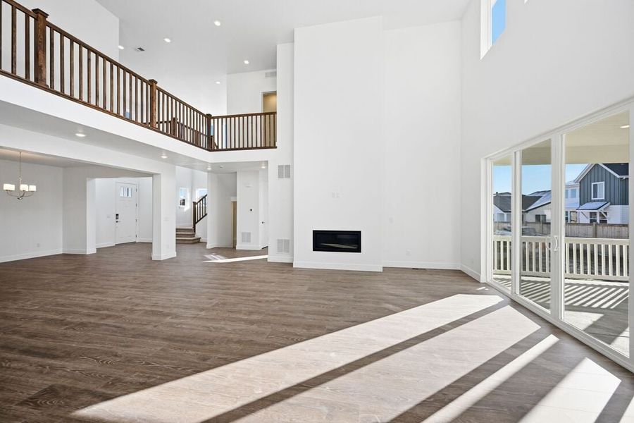 Spacious, unfurnished interior of a new home in Trailstone, Arvada (Image 29).