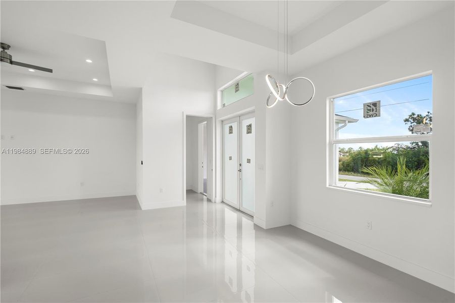 Spacious, unfurnished interior of a new home in , Lehigh Acres (Image 39).