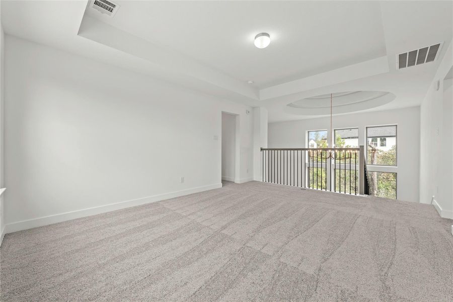 Spacious, unfurnished interior of a new home in Kresston, Montgomery (Image 19).