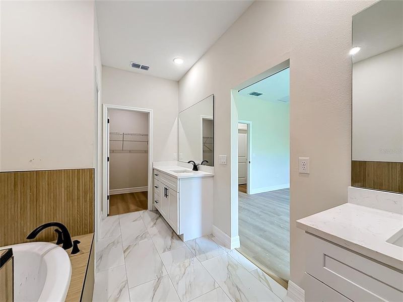 Furnished interior view inside a new home in , Eustis (Image 10).