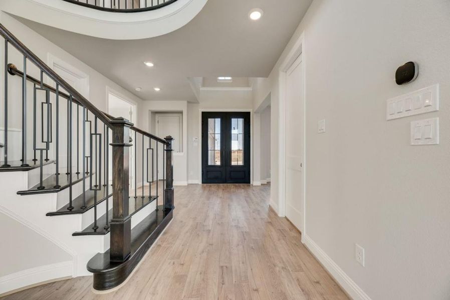 Spacious, unfurnished interior of a new home in Park Trails, Forney (Image 20). Spacious, unfurnished interior of a new home in Park Trails, Forney (Image 20).