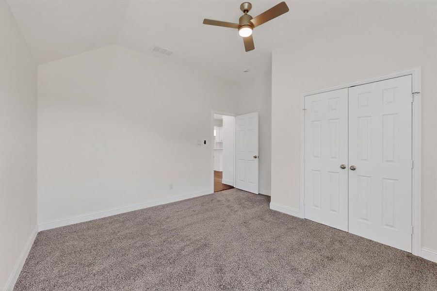 Spacious, unfurnished interior of a new home in , Ferris (Image 23).