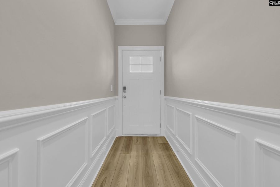 Spacious, unfurnished interior of a new home in Bickley Station, Irmo (Image 11).