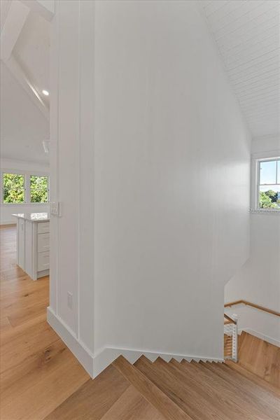 Spacious, unfurnished interior of a new home in , Boca Grande (Image 60).