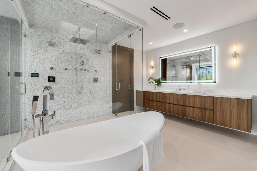 _LG10674-MLS _LG10674-MLS