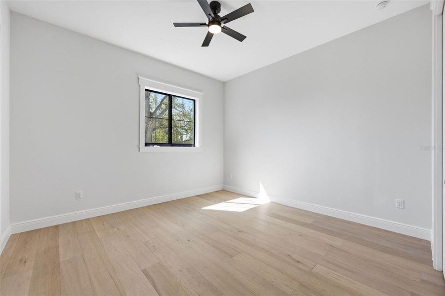 Spacious, unfurnished interior of a new home in , Tampa (Image 22).