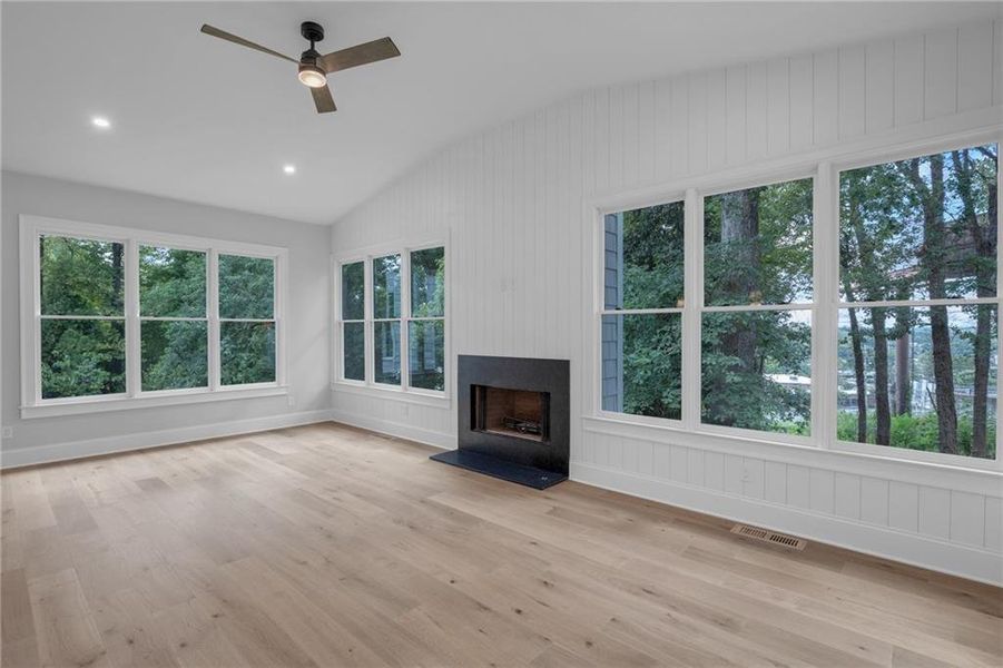 Spacious, unfurnished interior of a new home in , Atlanta (Image 39).