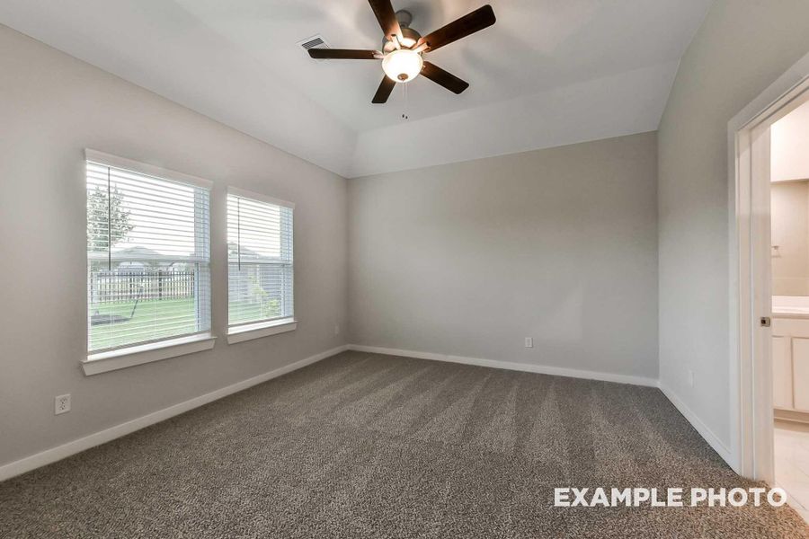 Spacious, unfurnished interior of a new home in Sunterra, Katy (Image 17).