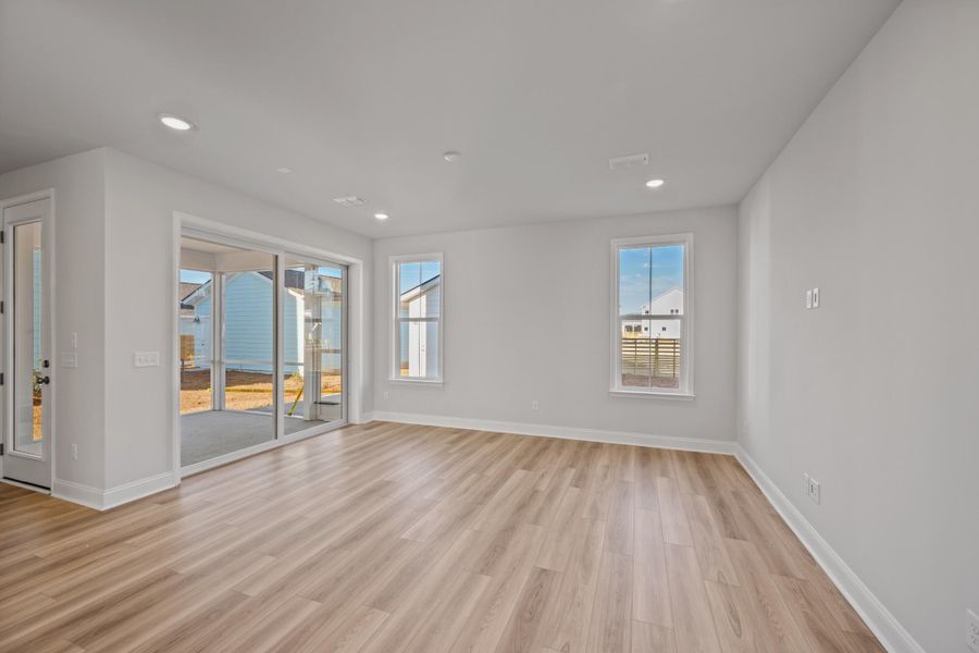 Spacious, unfurnished interior of a new home in Nexton, Summerville (Image 31).