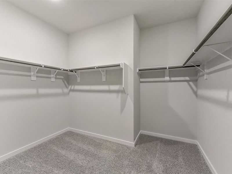 Spacious, unfurnished interior of a new home in Sundance Cove, Crosby (Image 37).