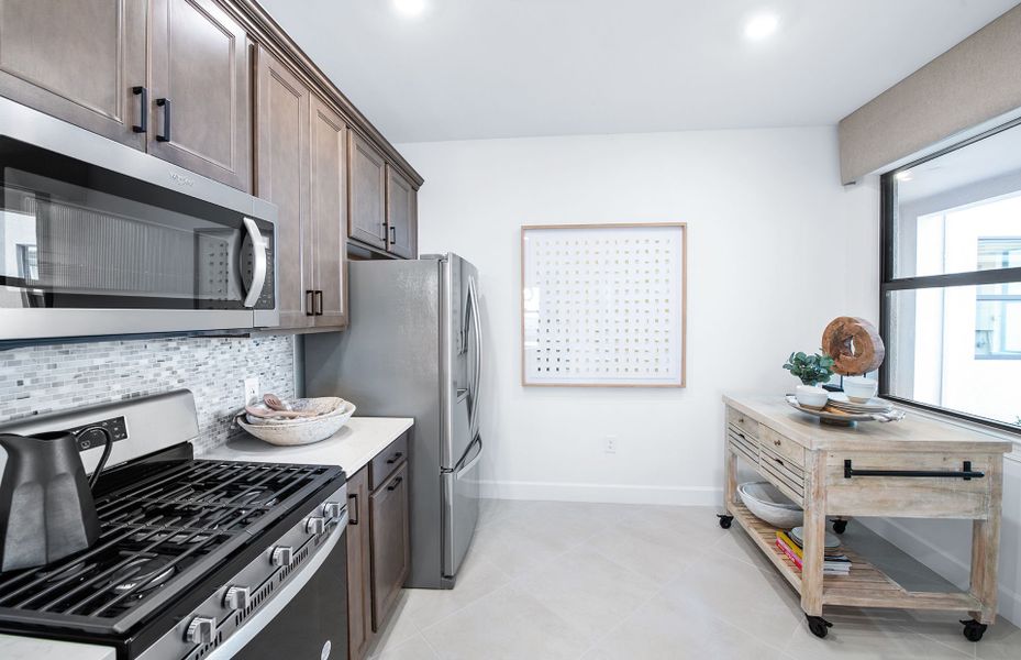 Furnished interior view inside a new home in Del Webb Catalina, Lakewood Ranch (Image 12).