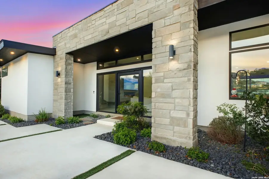 Exterior details and patio area of a home in , San Antonio (Image 4).