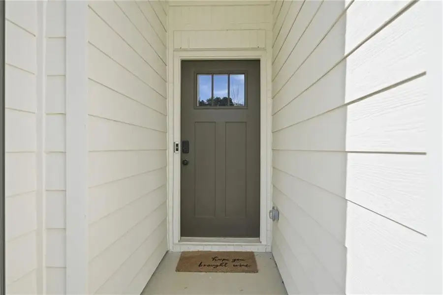 Exterior details and patio area of a home in , Gainesville (Image 3).