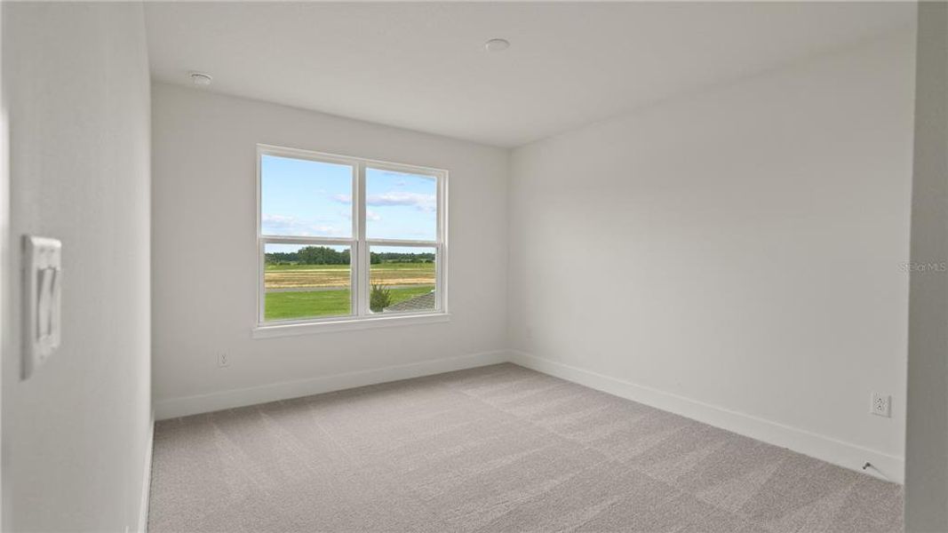 Spacious, unfurnished interior of a new home in Trailside, Mount Dora (Image 16).