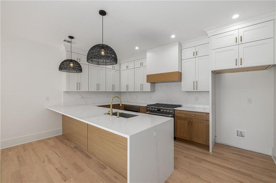 Furnished interior view inside a new home in , Smyrna (Image 16).