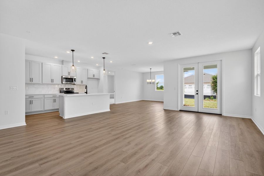 Living/Kitchen