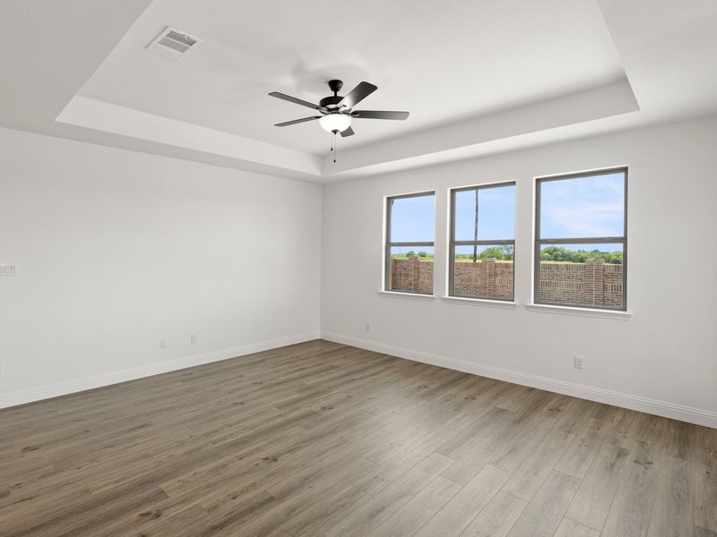 Spacious, unfurnished interior of a new home in Mercer Meadows, Royse City (Image 23).