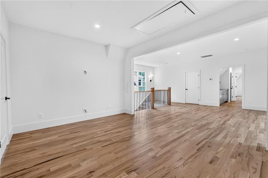Spacious, unfurnished interior of a new home in , Atlanta (Image 23).