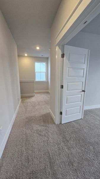 Spacious, unfurnished interior of a new home in , Summerville (Image 28).