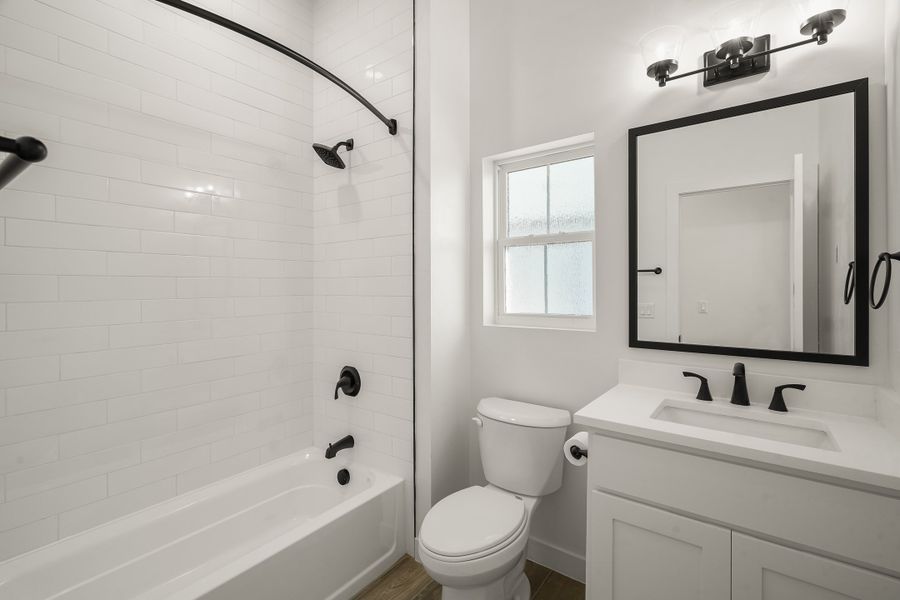 Furnished interior view inside a new home in Tierra Del Este 91, El Paso (Image 24). Furnished interior view inside a new home in Tierra Del Este 91, El Paso (Image 24).