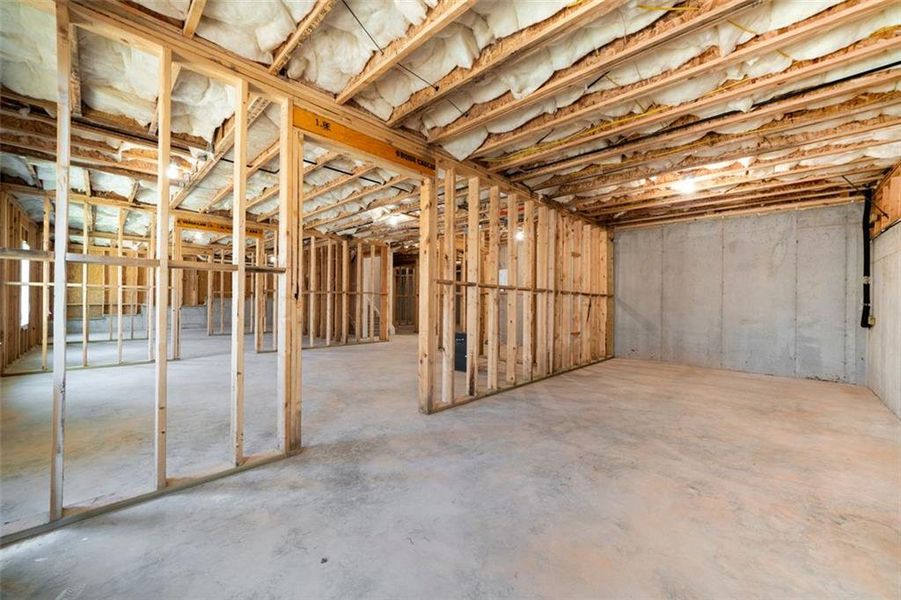 Spacious, unfurnished interior of a new home in , Douglasville (Image 24).