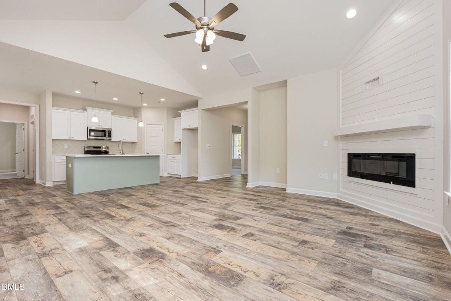 008_cj4a0833-edit_311 008_cj4a0833-edit_311