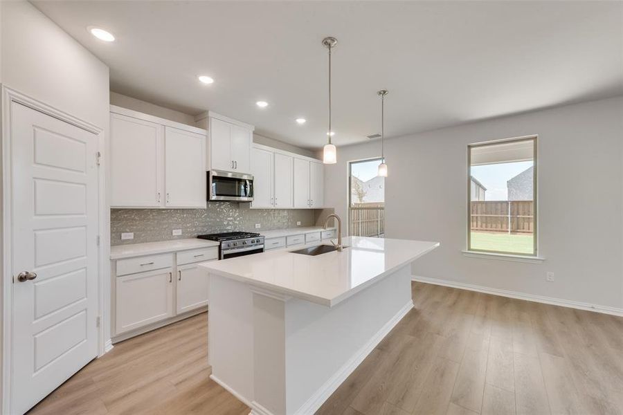 Furnished interior view inside a new home in Spiritas Ranch, Little Elm (Image 10).