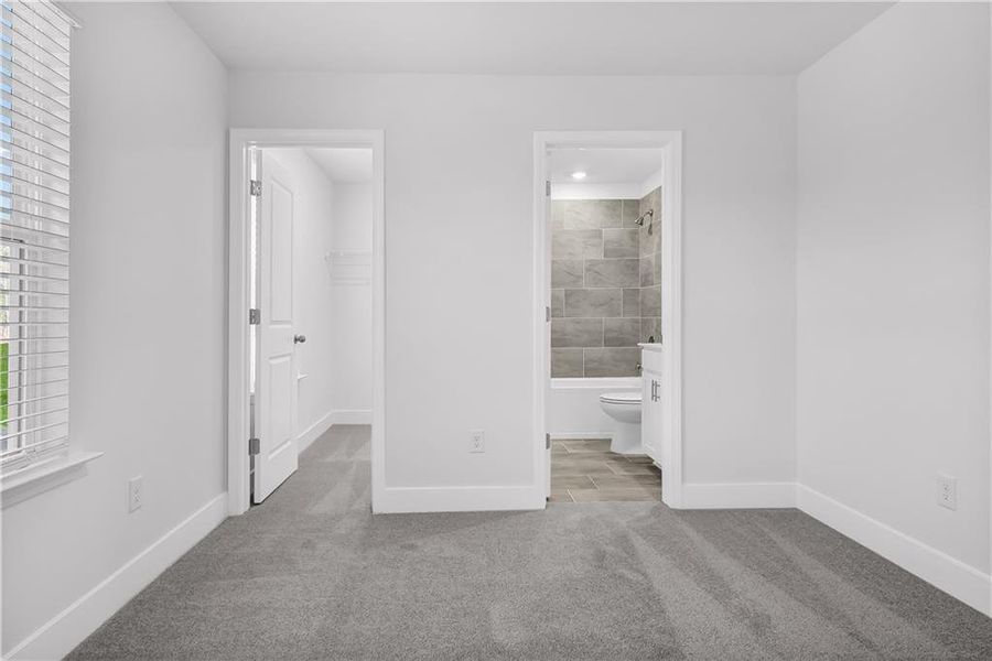 Spacious, unfurnished interior of a new home in Shadow Creek, Jackson (Image 16).