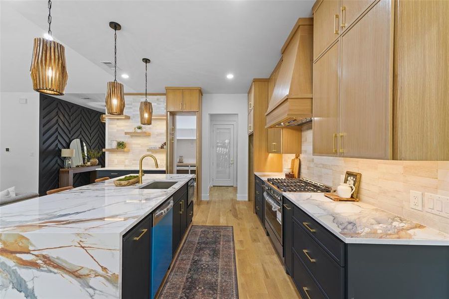 Furnished interior view inside a new home in , Weatherford (Image 7).