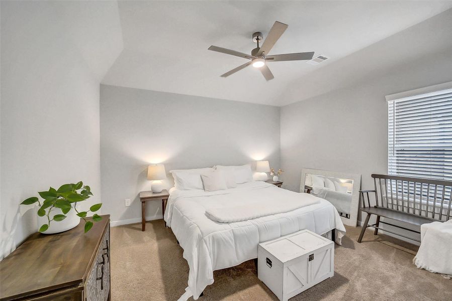 Furnished interior view inside a new home in Beacon Hill, Waller (Image 42).