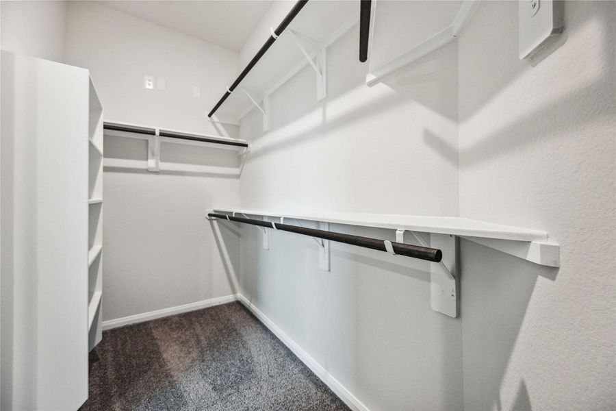 Image 9 of a home in Meadow Park.