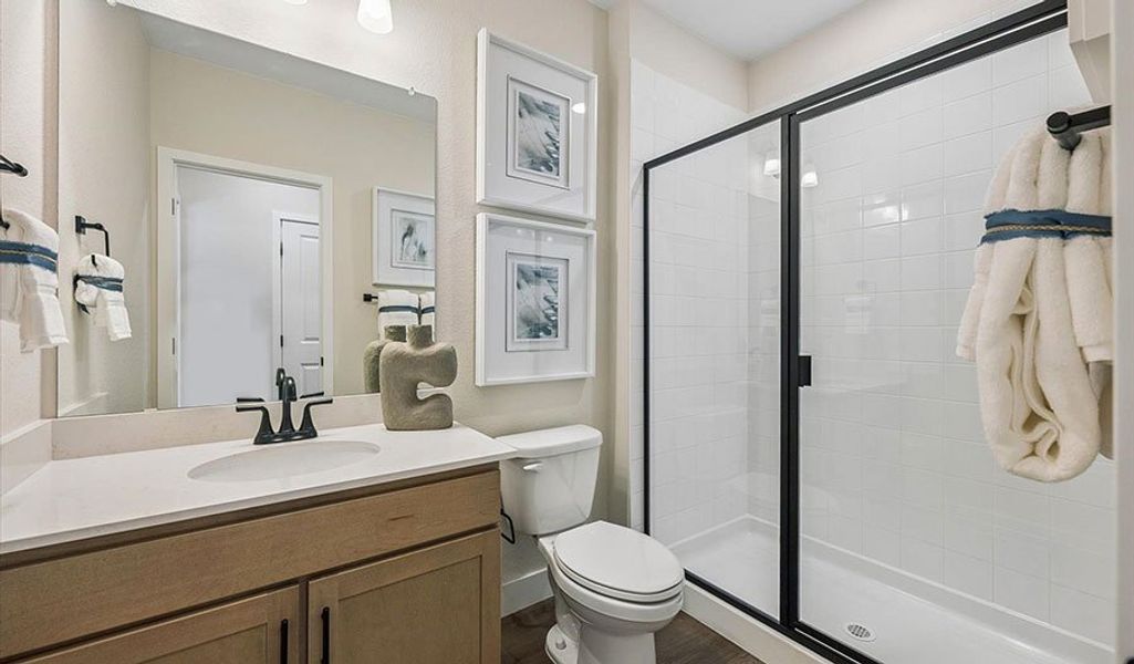 Navy3-1-DuosLookingGlass Bathroom