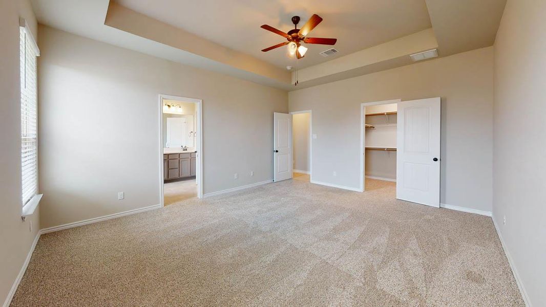 Spacious, unfurnished interior of a new home in Sterling Meadows, Salado (Image 28).
