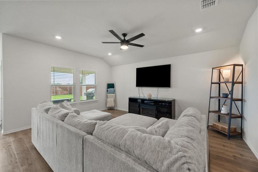 Furnished interior view inside a new home in Corsicana Commons, Corsicana (Image 28).