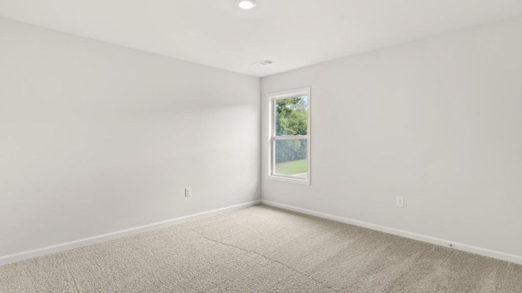 Spacious, unfurnished interior of a new home in Haven Abbey, Cumming (Image 17).