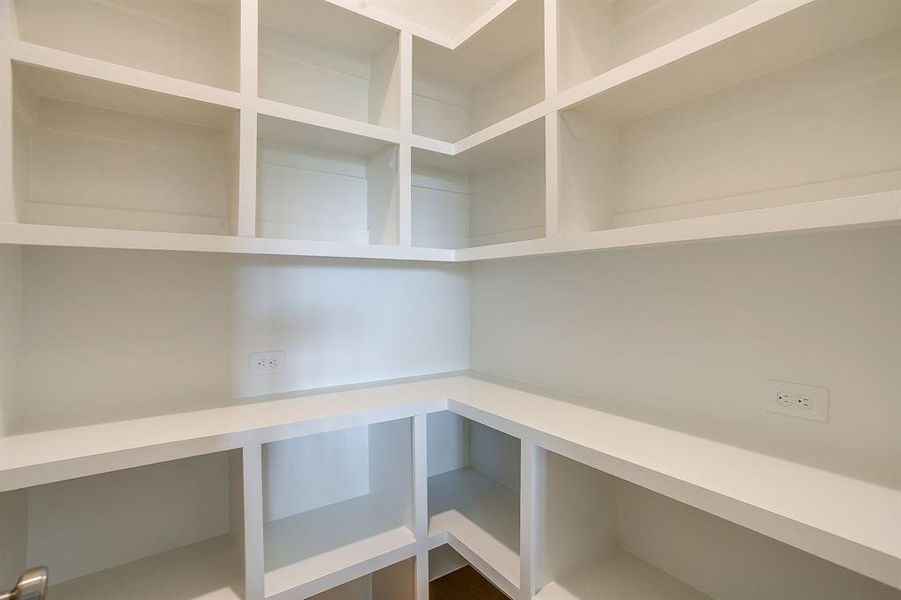 Image 34 of a home in .