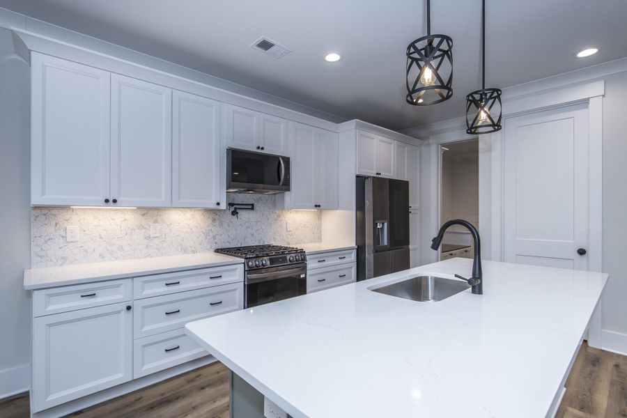 Furnished interior view inside a new home in , Chapin (Image 10).