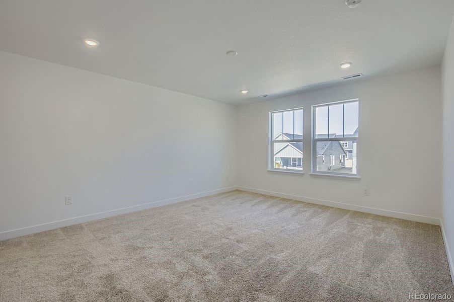 Spacious, unfurnished interior of a new home in Riano Ridge, Loveland (Image 15).