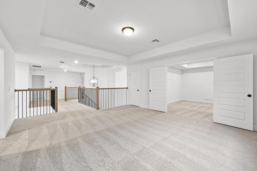 Spacious, unfurnished interior of a new home in Provence - 60', Austin (Image 28).