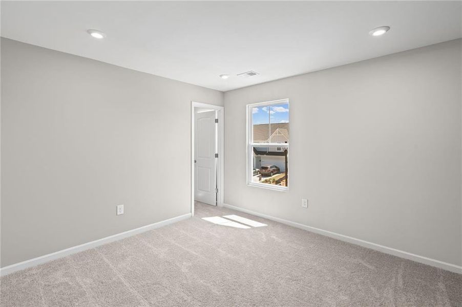 Spacious, unfurnished interior of a new home in Twin Lakes, Hoschton (Image 23).