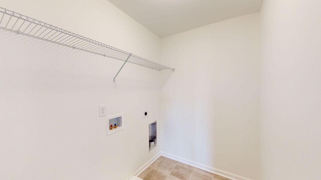 Representative unfurnished interior of a home built from the Yorkshire A by JC Jackson Homes,LLC in Heritage Pointe, Newport (Image 31).